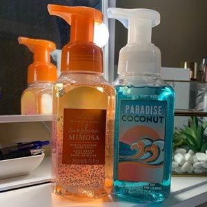 🧡 bath and body works foaming hand soap